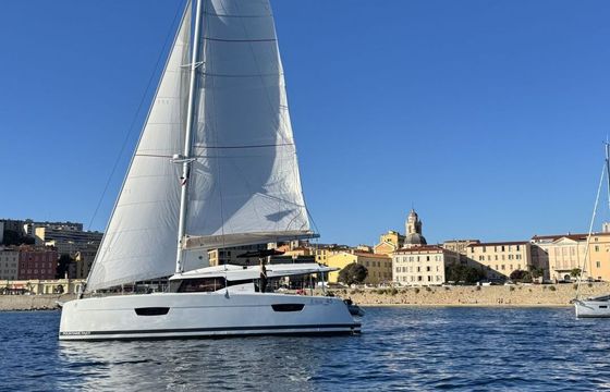 Catamaran FOUNTAINE PAJOT ELBA 45 13m
