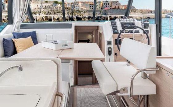 Motorboat Beneteau SWIFT TRAWLER 41 640hp