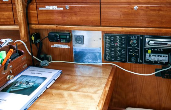 Sailboat BAVARIA 30 CRUISER 9.7m