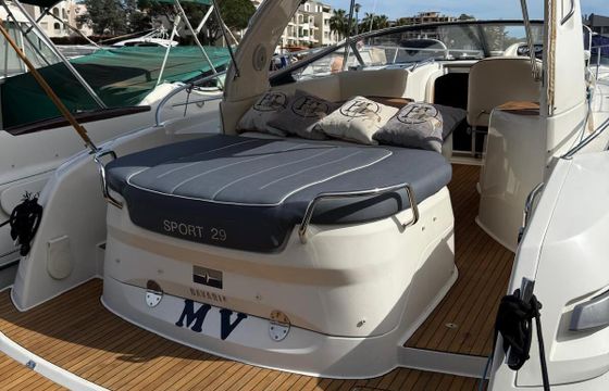 Motorboat Bavaria S29 440hp