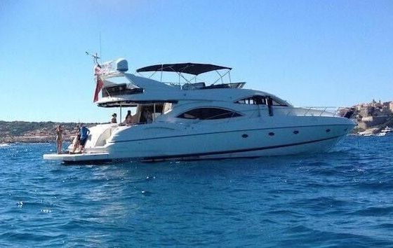 Motor yacht Sunseeker Manhattan 74 2600hp