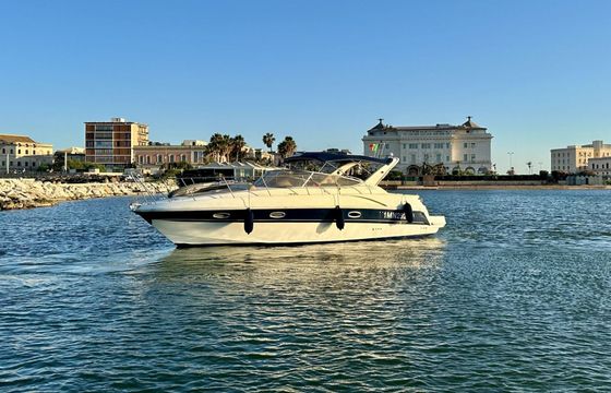 Motorboat Innovazioni e progetto Mira 34