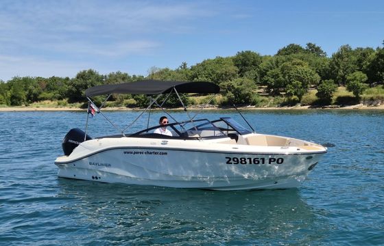 Motorboat BAYLINER V20 200hp