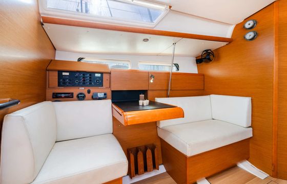 Sailboat Jeanneau Sun Odyssey 439 13.34m
