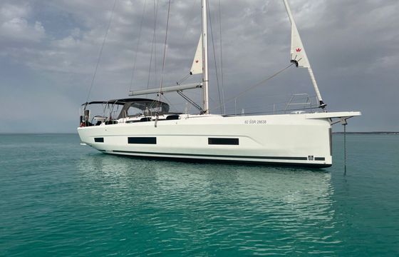 Sailboat Dufour 470 15m