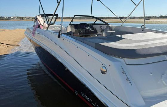 Motorboat Bayliner Vr6 200hp