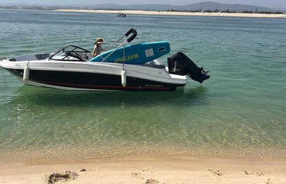 Motorboat Bayliner Vr6 200hp