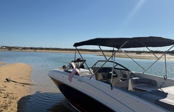 Motorboat Bayliner Vr6 200hp