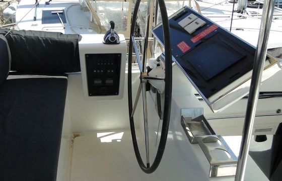 Catamaran Lagoon-Bénéteau Lagoon 620 - 6 + 2 cab. 18.9m