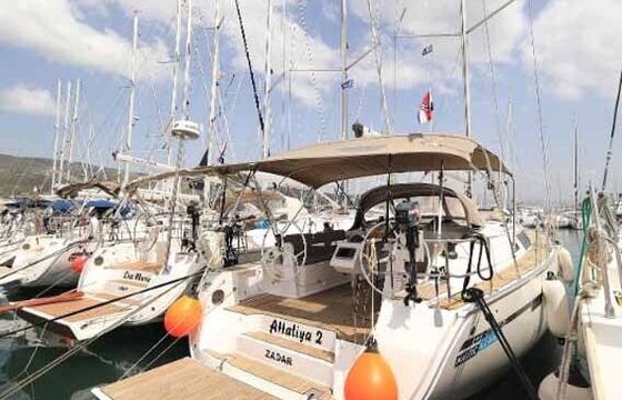 Sailboat Bavaria Cruiser 46 14.27m