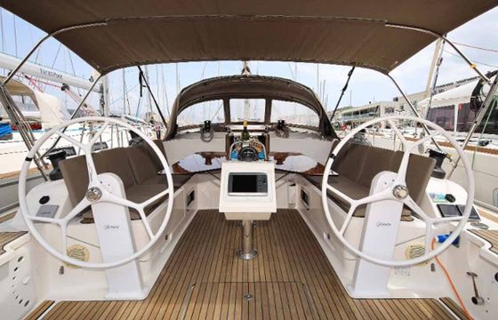 Sailboat Bavaria Cruiser 46 14.27m