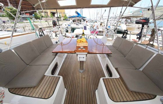 Sailboat Bavaria Cruiser 46 14.27m