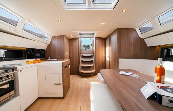 Sailboat Sun Odyssey 455 14m