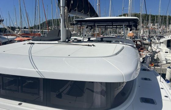 Catamaran Lagoon-Bénéteau Lagoon 42 - 4 + 2 cab. 12m