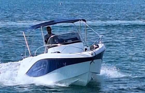Motorboat Barracuda 595 Sundeck 130hp