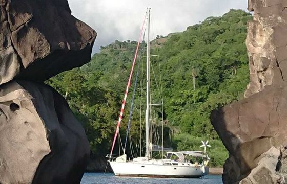 Sailboat Antilles Grenadines Les saintes Croisière privée So 45.2 14m