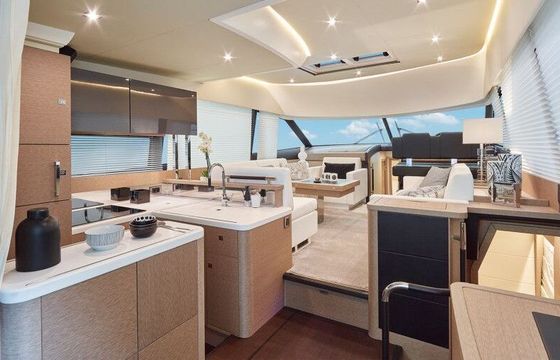 Motorboat JEANNEAU PRESTIGE 500 FLY 870hp