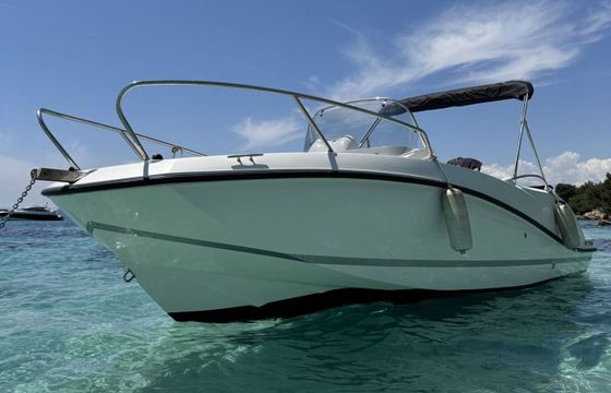 Motorboat Quicksilver 605 115hp