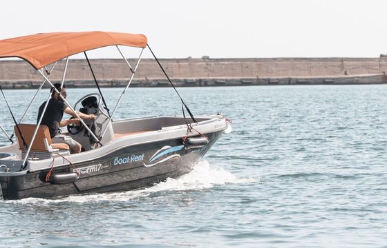 Boat without licence  Storm 7 30hp