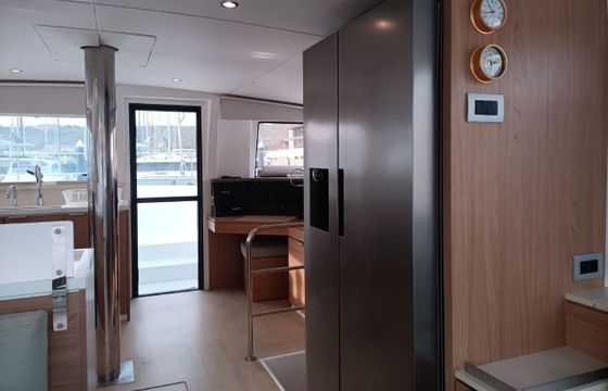 Catamaran Catana Group Bali 4.4 - 4 + 2 cab. 13m