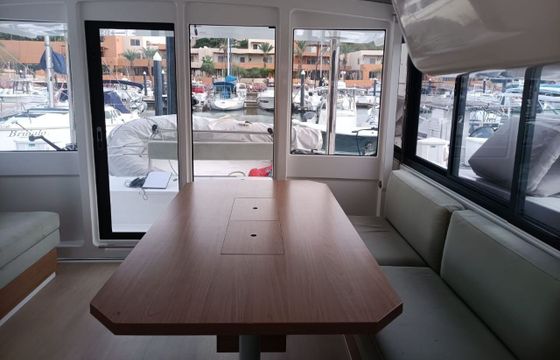 Catamaran Catana Group Bali 4.4 - 4 + 2 cab. 13m