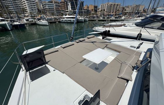 Catamaran Catana Group Bali Catsmart - 4 cab. 12m