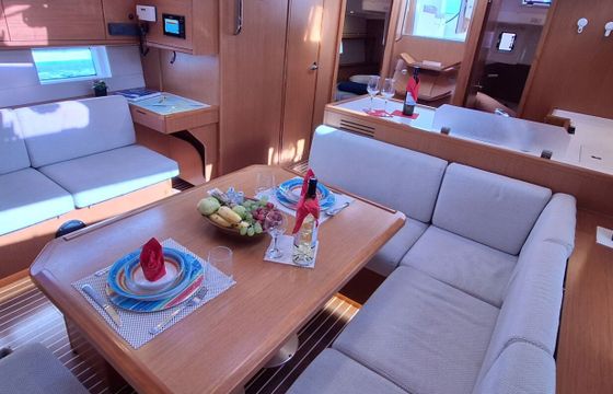 Sailboat Bavaria C45 13m