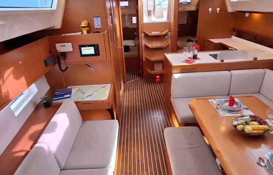 Sailboat Bavaria C45 13m