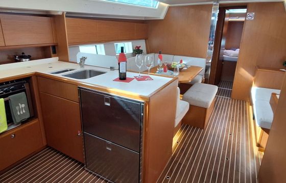 Sailboat Bavaria C45 13m