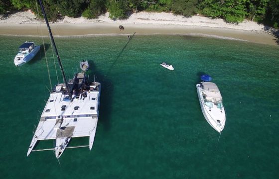 Catamaran Inglaterra Trimaran 16m