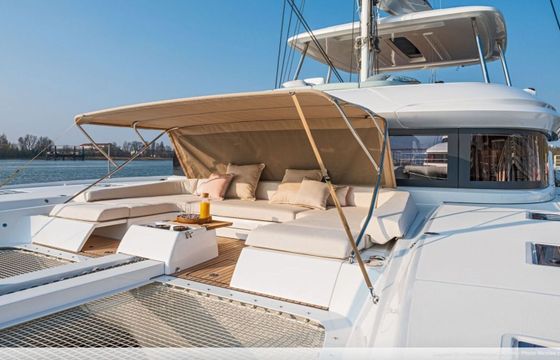 Catamaran Lagoon 55 16m