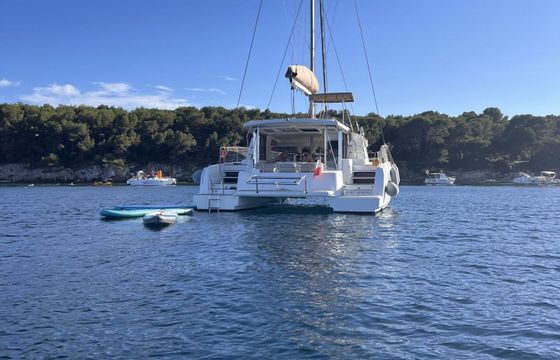 Catamaran Sorties à la journée BALI 4.1 12.1m