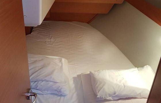 Sailboat DUFOUR 360 Grand Large 10.3m