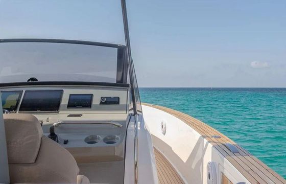 Motor yacht PARDO 43 750hp