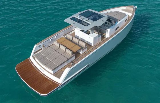 Motor yacht PARDO 43 750hp