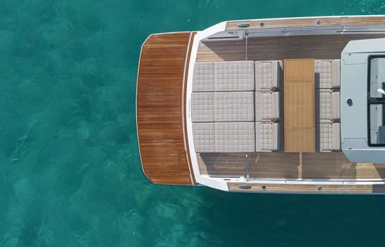 Motor yacht PARDO 43 750hp