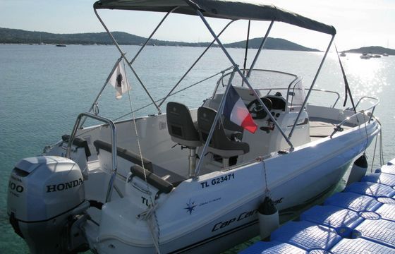 Motorboat Jeanneau Cap Camarat 5.5 Cc 100hp