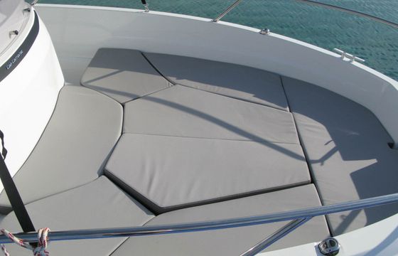 Motorboat Jeanneau Cap Camarat 5.5 Cc 100hp