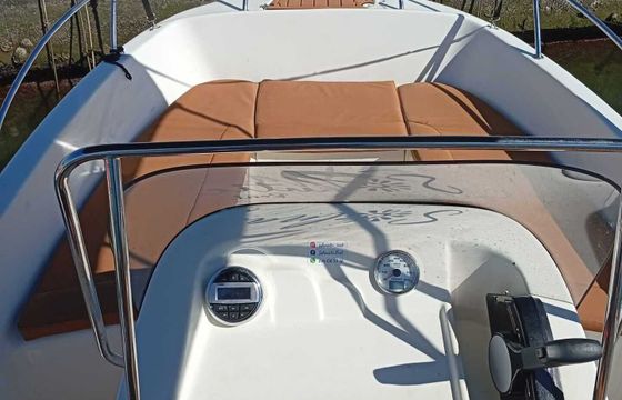 Boat without licence  BARCO PRIVADO PARA AVISTAMIENTO DE DELFINES 15hp