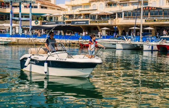 Boat without licence  BARCO PRIVADO PARA AVISTAMIENTO DE DELFINES 15hp
