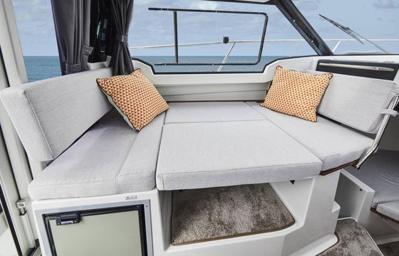 Motorboat Jeanneau Merry Fisher 795 Series 2 200hp