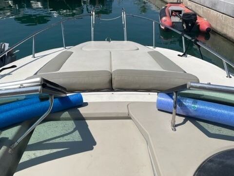 Motorboat Sea Ray 265 Sundancer 300hp