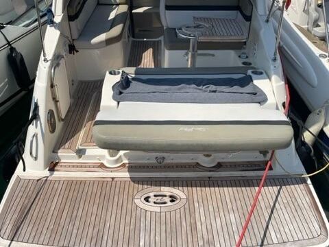 Motorboat Sea Ray 265 Sundancer 300hp
