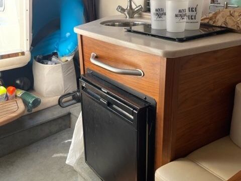 Motorboat Sea Ray 265 Sundancer 300hp