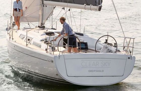 Sailboat Hanse 348 10.4m