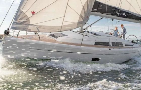Sailboat Hanse 348 10.4m
