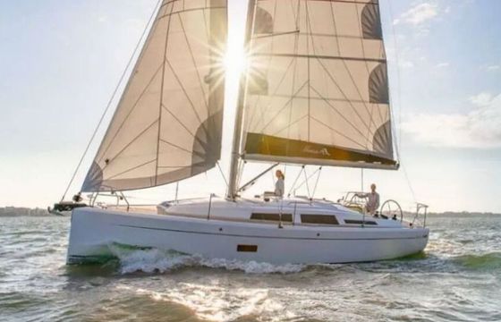 Sailboat Hanse 348 10.4m