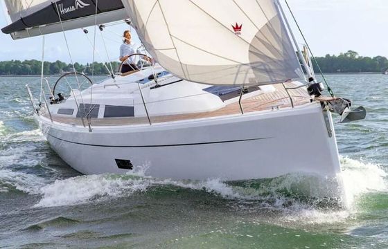 Sailboat Hanse 348 10.4m