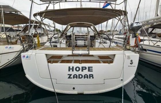 Sailboat BENETEAU OCEANIS 41 12.37m