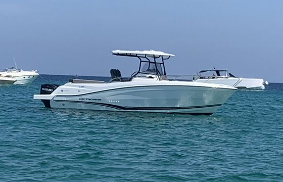 Motorboat Jeanneau Cap Camarat 9CC 400hp